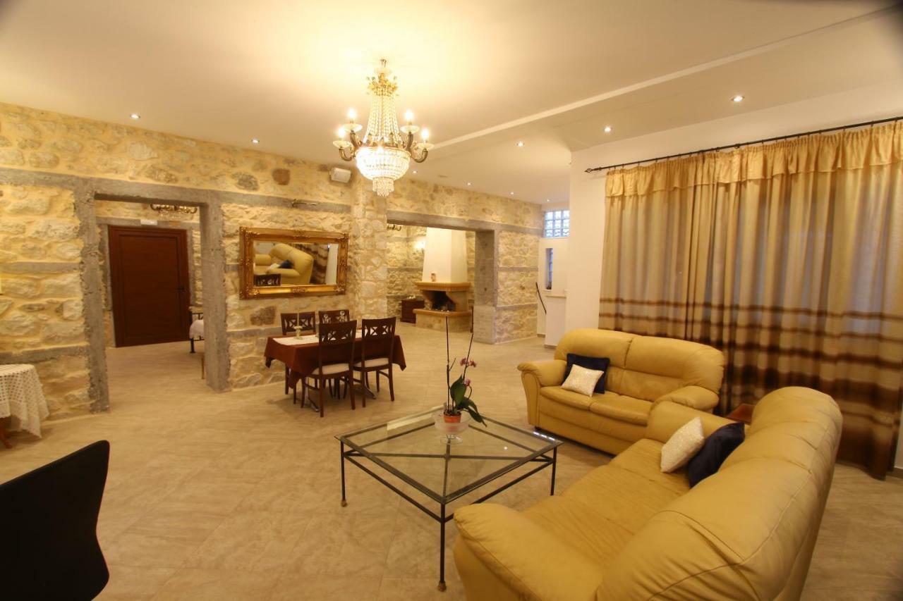 Villa Vanilla Agioi Theodoroi Exterior foto
